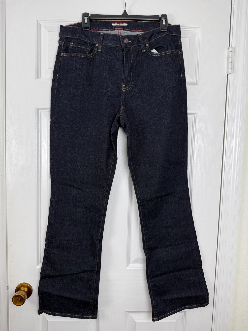NWOT Tommy Hilfiger Curve Bootcut Classic Jeans in Dark Indigo Size 12 Inseam 32